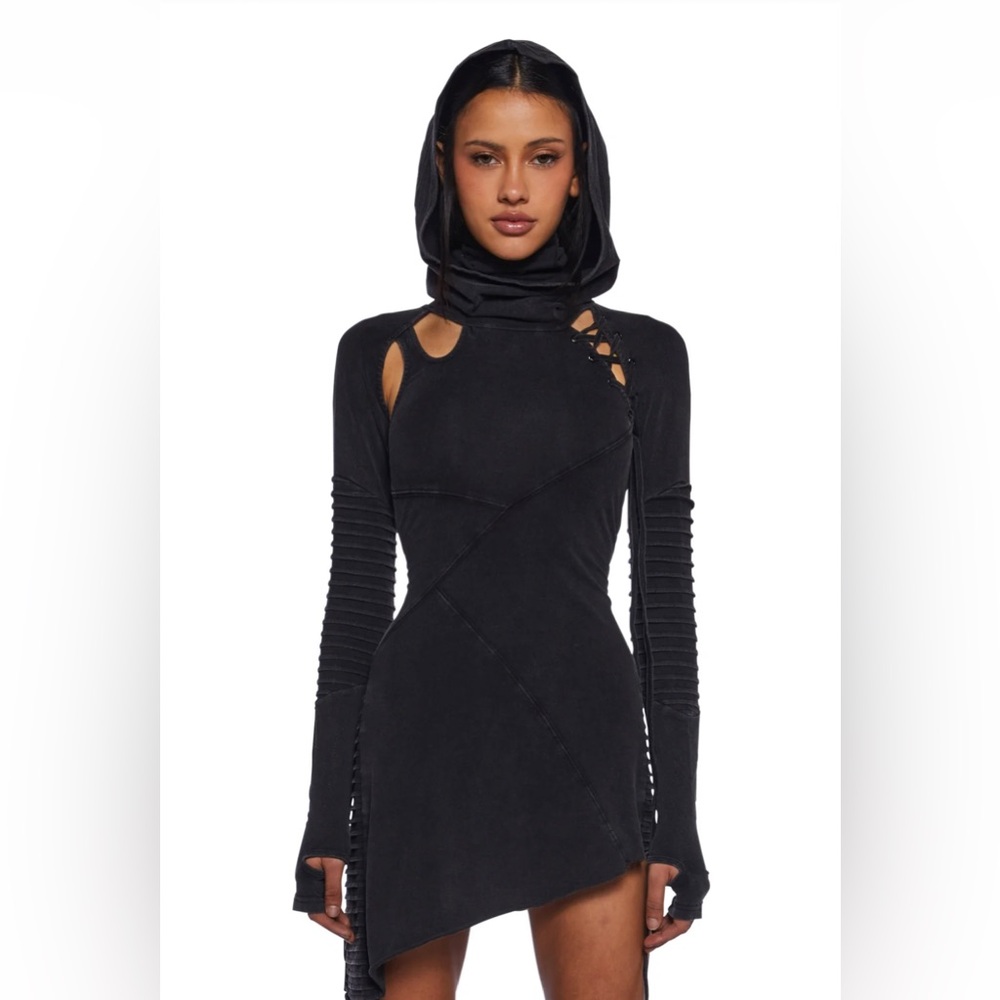 Dolls kill FREQUENCY ASYMMETRICAL HOODED MINI DRESS - BLACK Xs